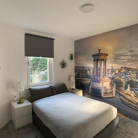 Maria- Bright And Modern City Center Apartment . เอดินบะระ ภายนอก รูปภาพ