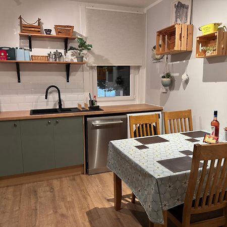 Maria- Bright And Modern City Center Apartment . เอดินบะระ ภายนอก รูปภาพ
