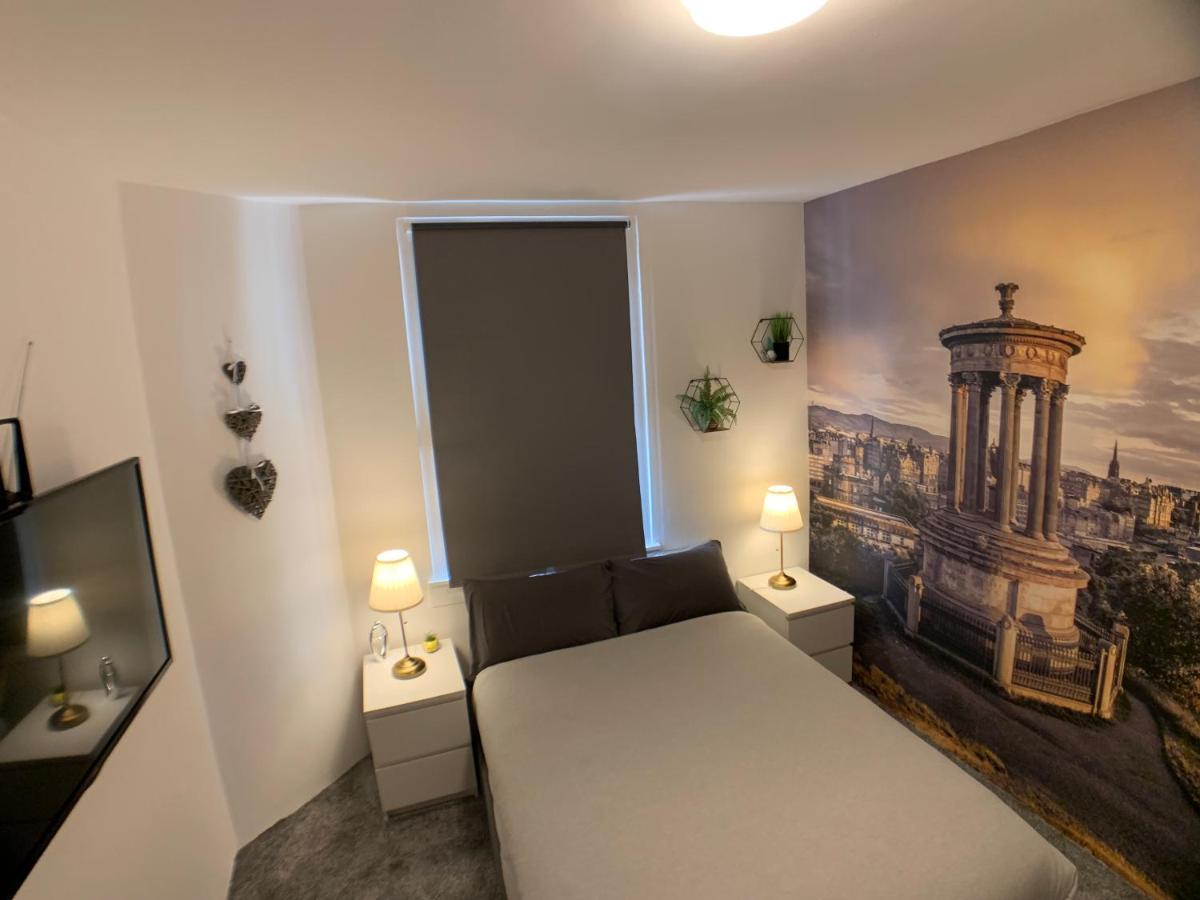 Maria- Bright And Modern City Center Apartment . เอดินบะระ ภายนอก รูปภาพ